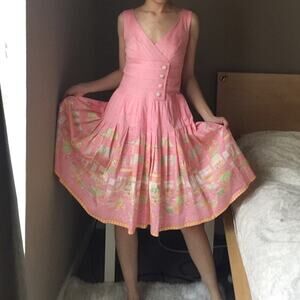 Kay Unger New York Printed Pleated Dress.--NA6